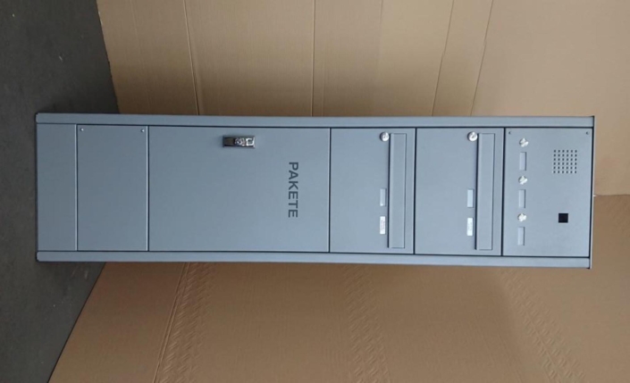 07 – Briefkastenstele Frontentnahme mit Paketkasten – Bild 04